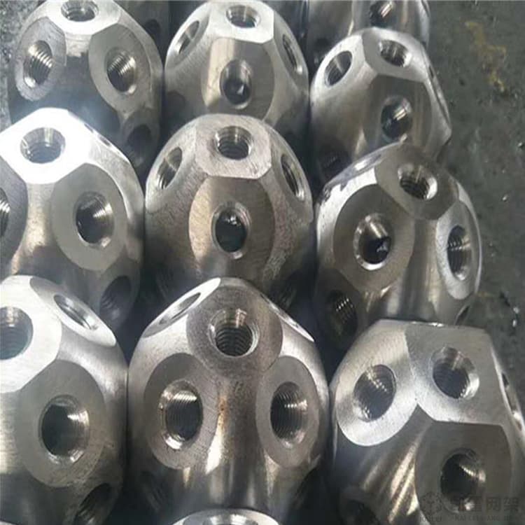 金华螺栓球网架加工安装方法